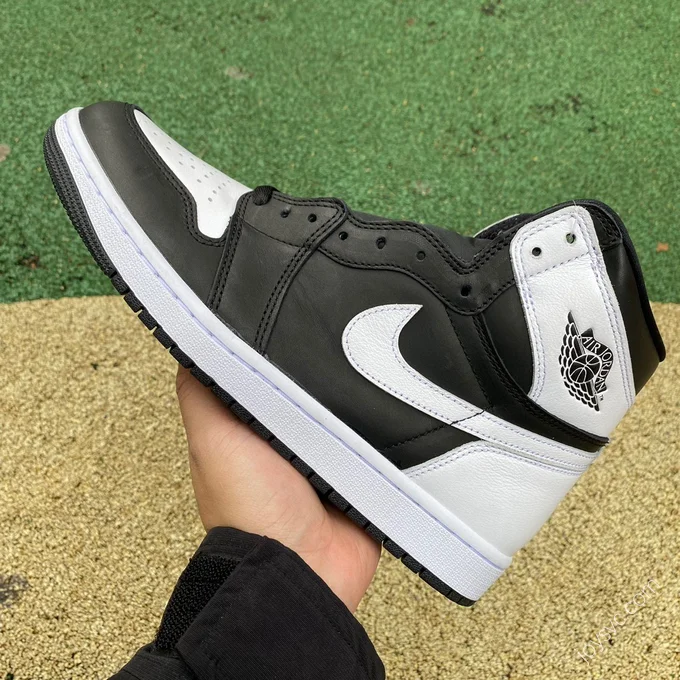 Air Jordan 1 High Reverse Panda DZ5485-010