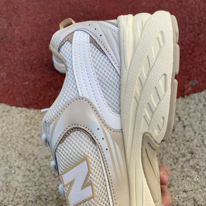 New Balance 530 Beige MR530AA