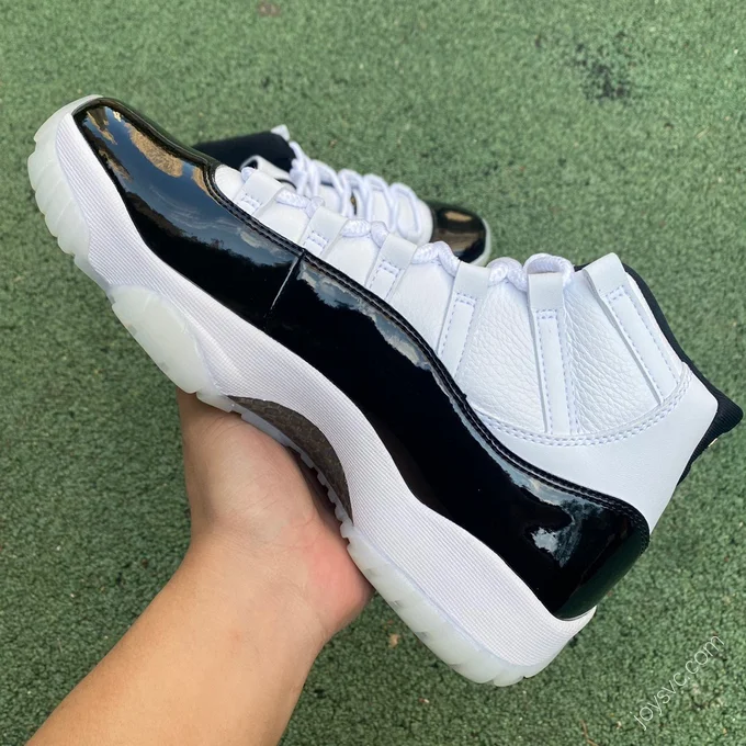 Air Jordan 11 