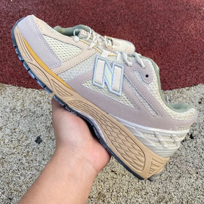 Auralee x New Balance 1906R Beige M1906RAU