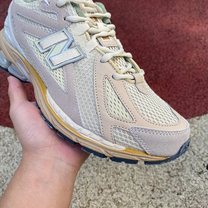 Auralee x New Balance 1906R Beige M1906RAU