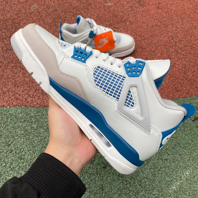 Air Jordan 4 