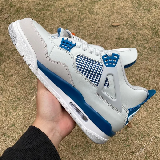 Air Jordan 4 