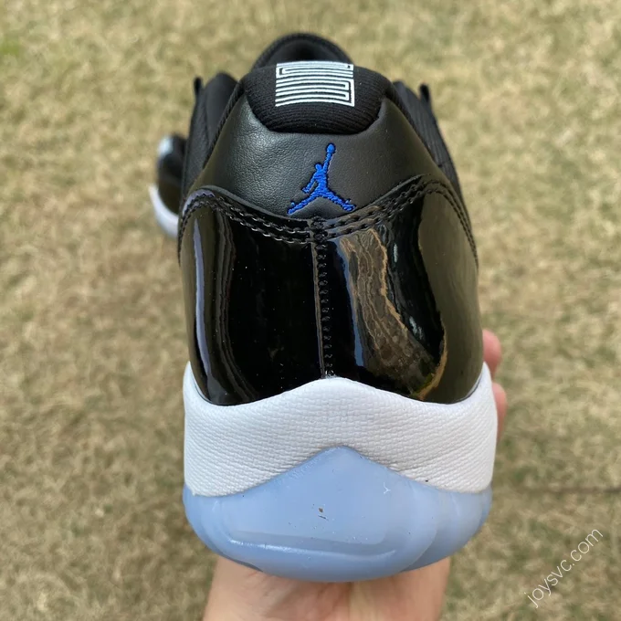 Air Jordan 11 Low 
