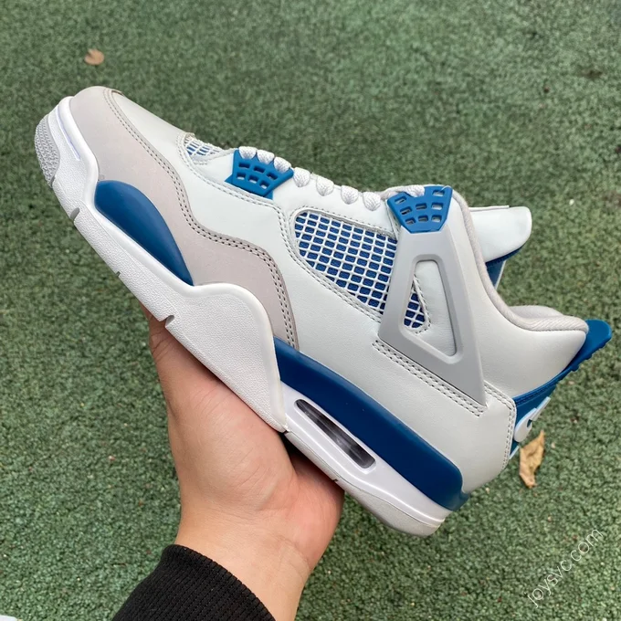 Air Jordan 4 