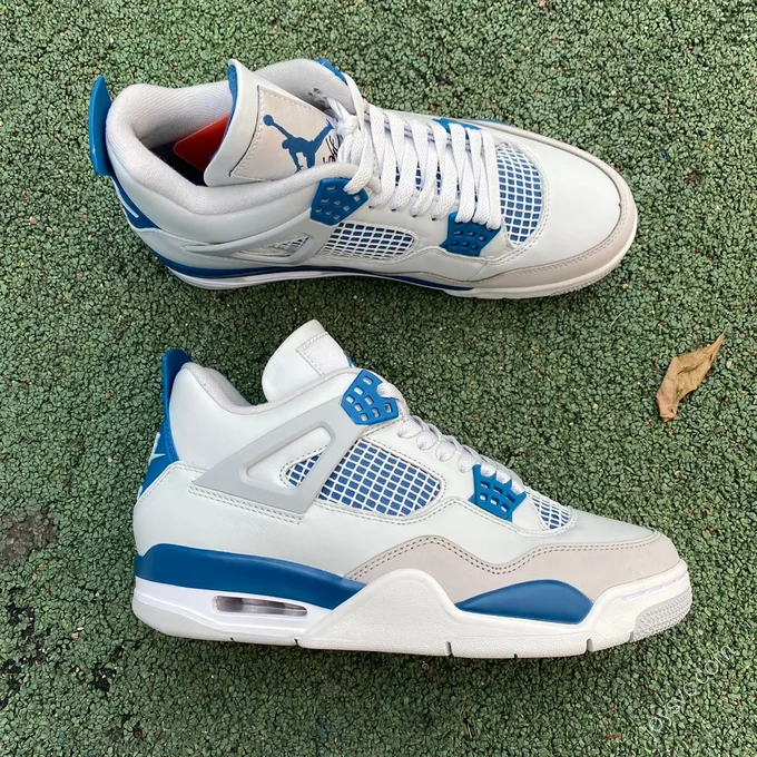 Air Jordan 4 