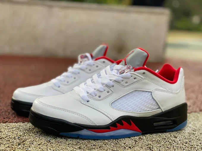 Air Jordan 5 Low Golf 