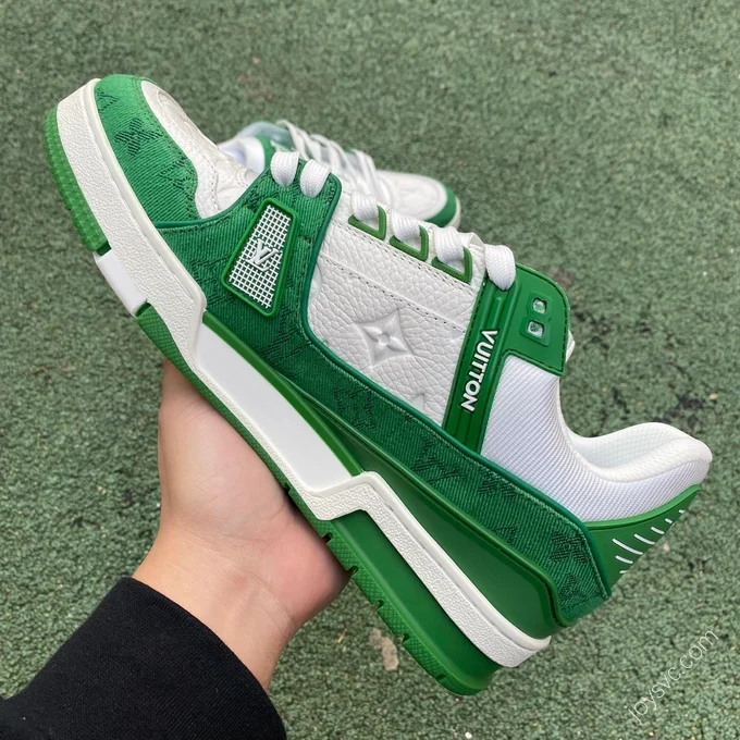 LOUIS VUITTON Trainer White Green