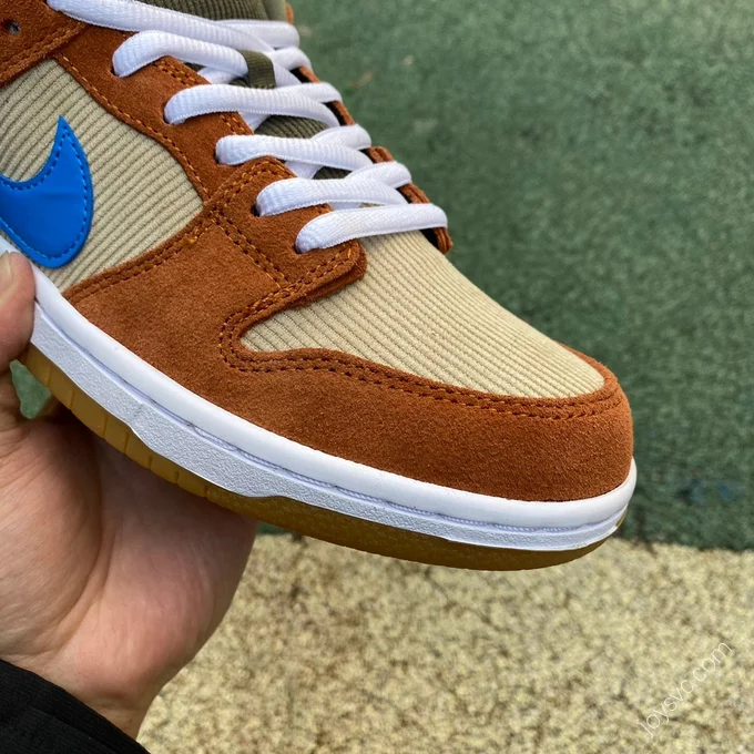 Nike SB Dunk Low Pro Corduroy Brown BQ6817-201