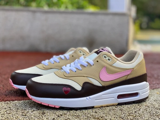 Nike Air Max 1 '87 Beige Pink FZ4346-200