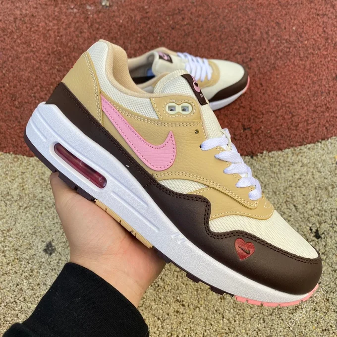 Nike Air Max 1 '87 Beige Pink FZ4346-200