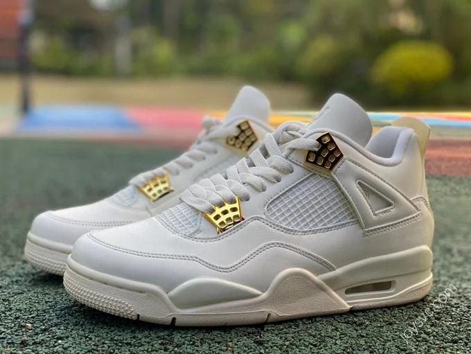 Air Jordan 4 