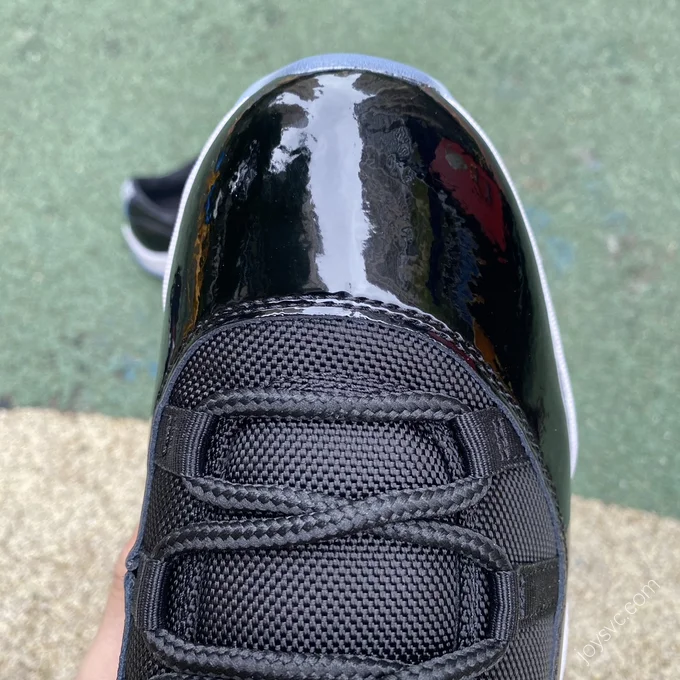 Air Jordan 11 Low 