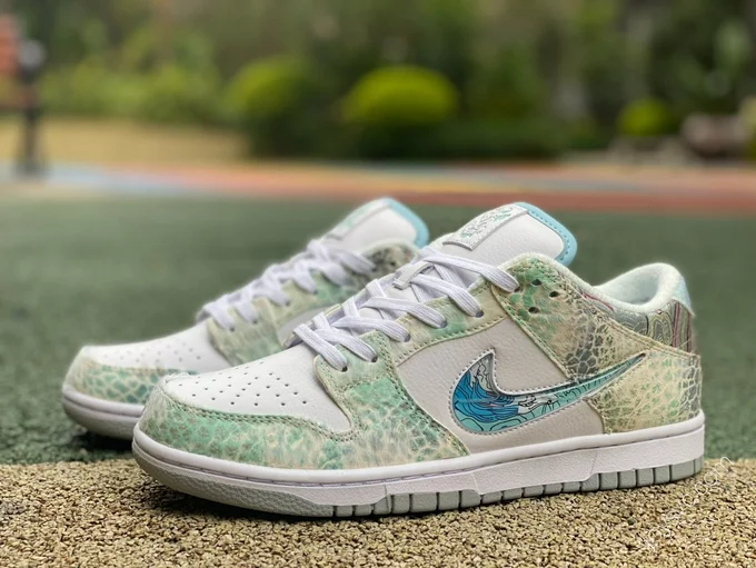 Nike Dunk Low 