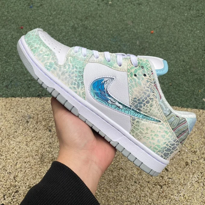 Nike Dunk Low 