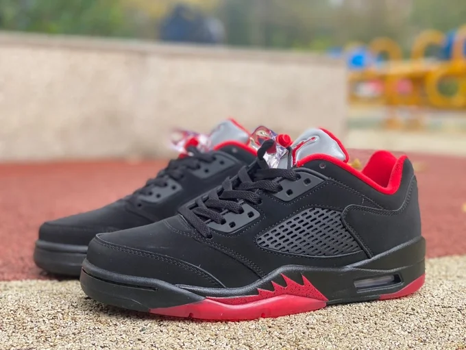 Air Jordan 5 Retro Low 