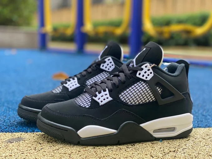 Air Jordan 4 