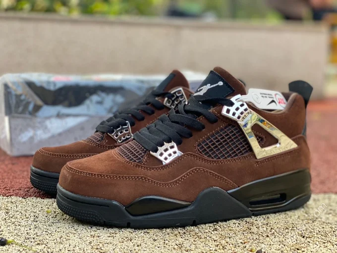 Air Jordan 4 