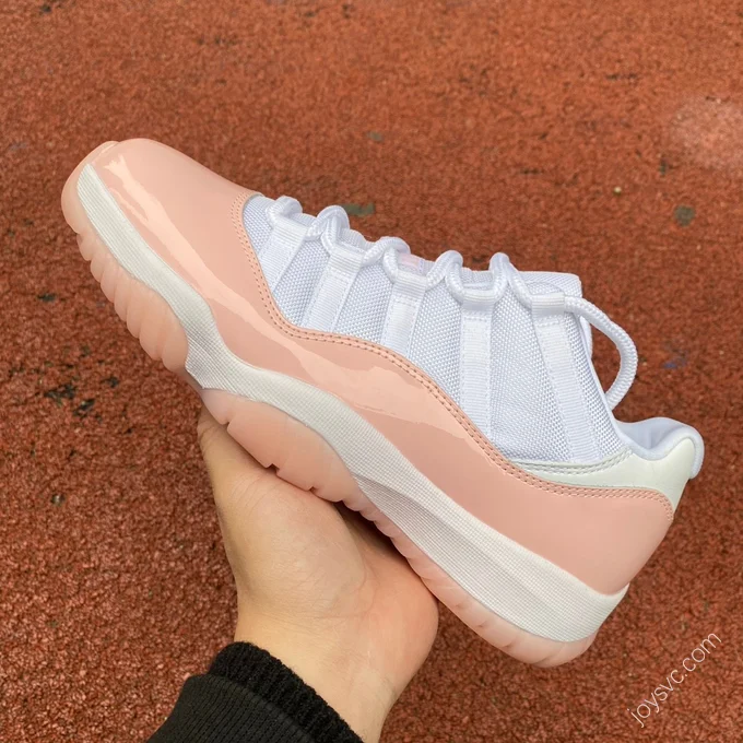 Air Jordan 11 Low WMNS 