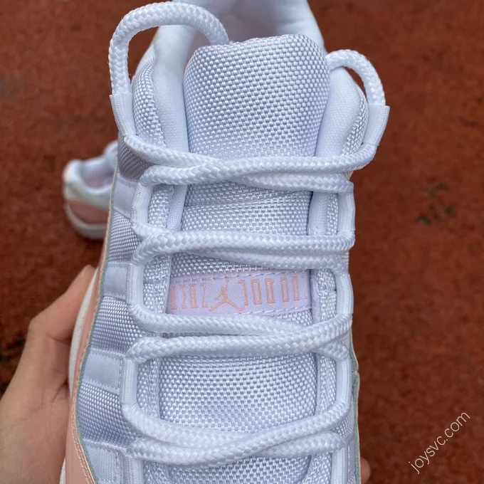 Air Jordan 11 Low WMNS 