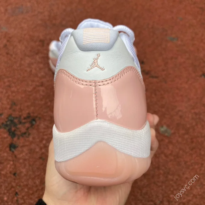 Air Jordan 11 Low WMNS 