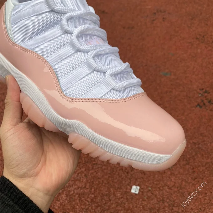 Air Jordan 11 Low WMNS 