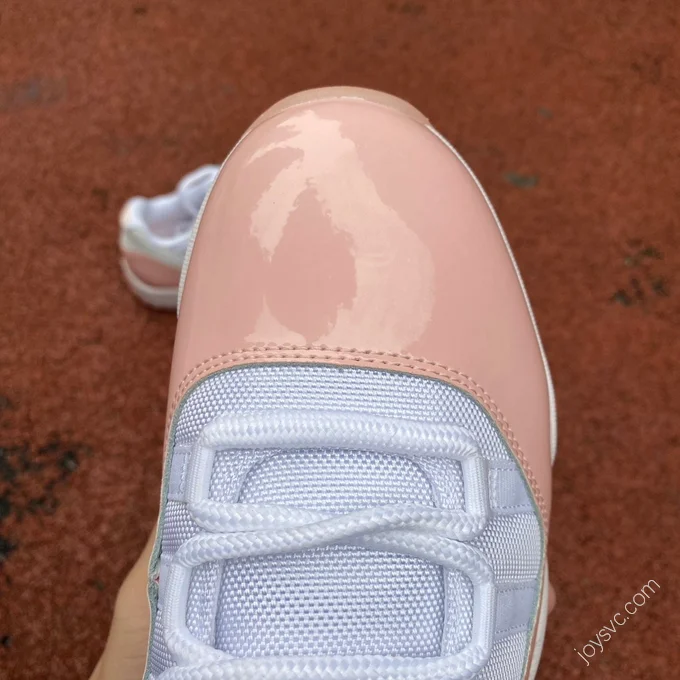 Air Jordan 11 Low WMNS 