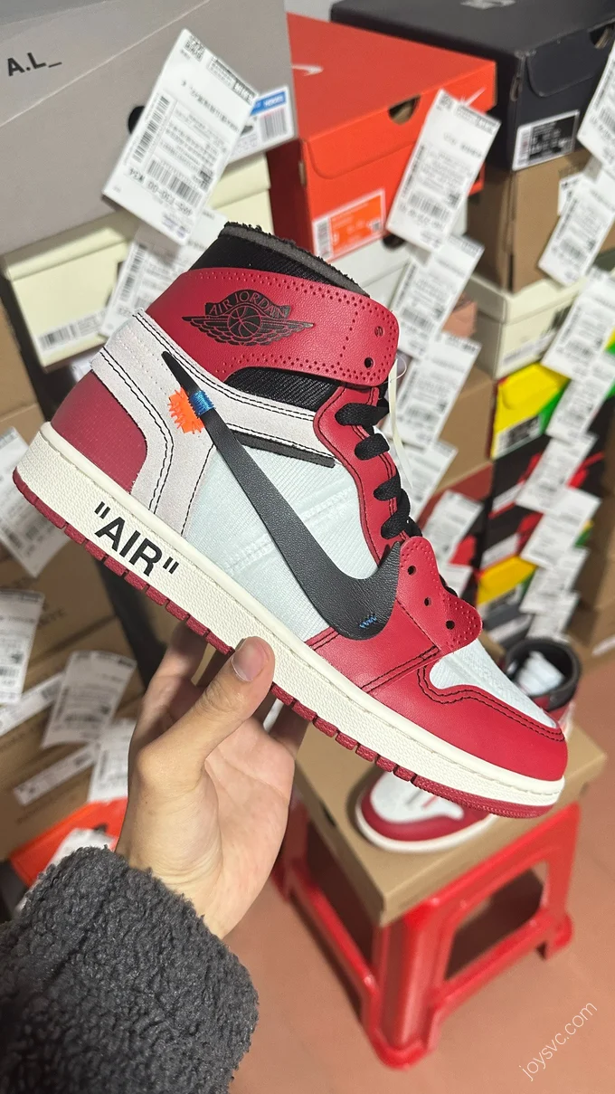 Air Jordan 1 x OFF-WHITE Chicago Sneakers AA3834-101