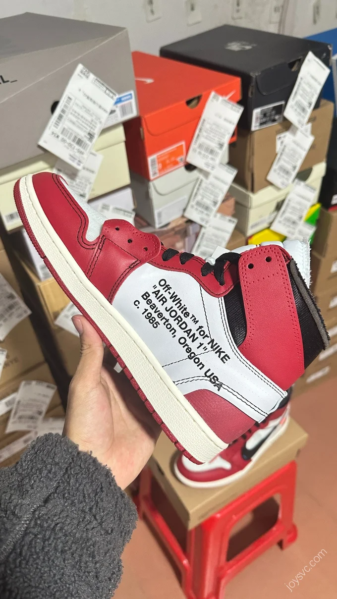 Air Jordan 1 x OFF-WHITE Chicago Sneakers AA3834-101