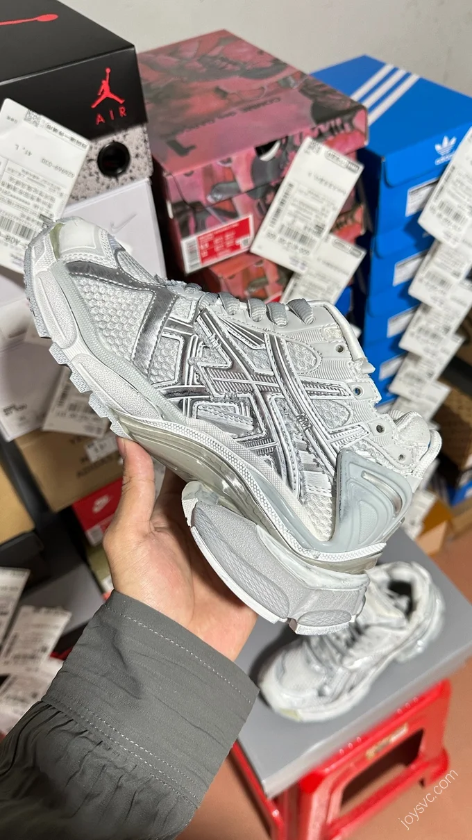 Balenciaga Runner 7.0 Silver White