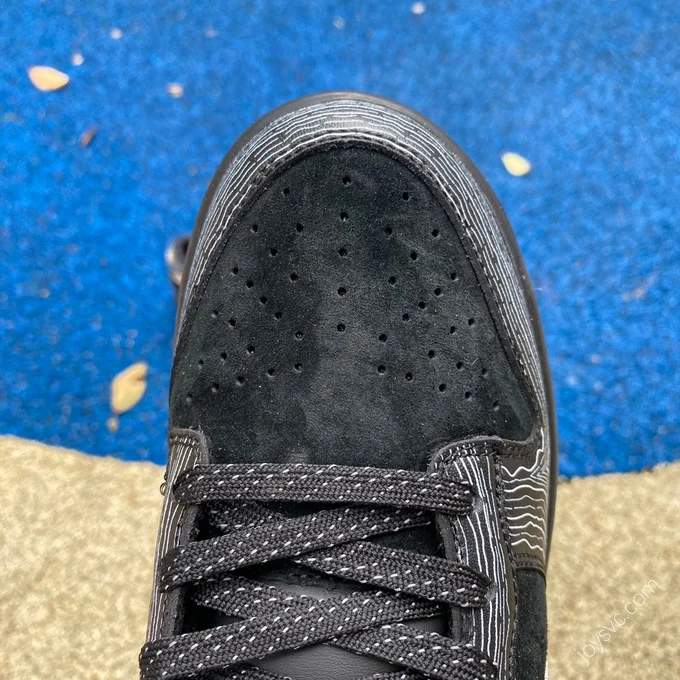 Nike Dunk Low x Supreme Black Gold XD6188-025