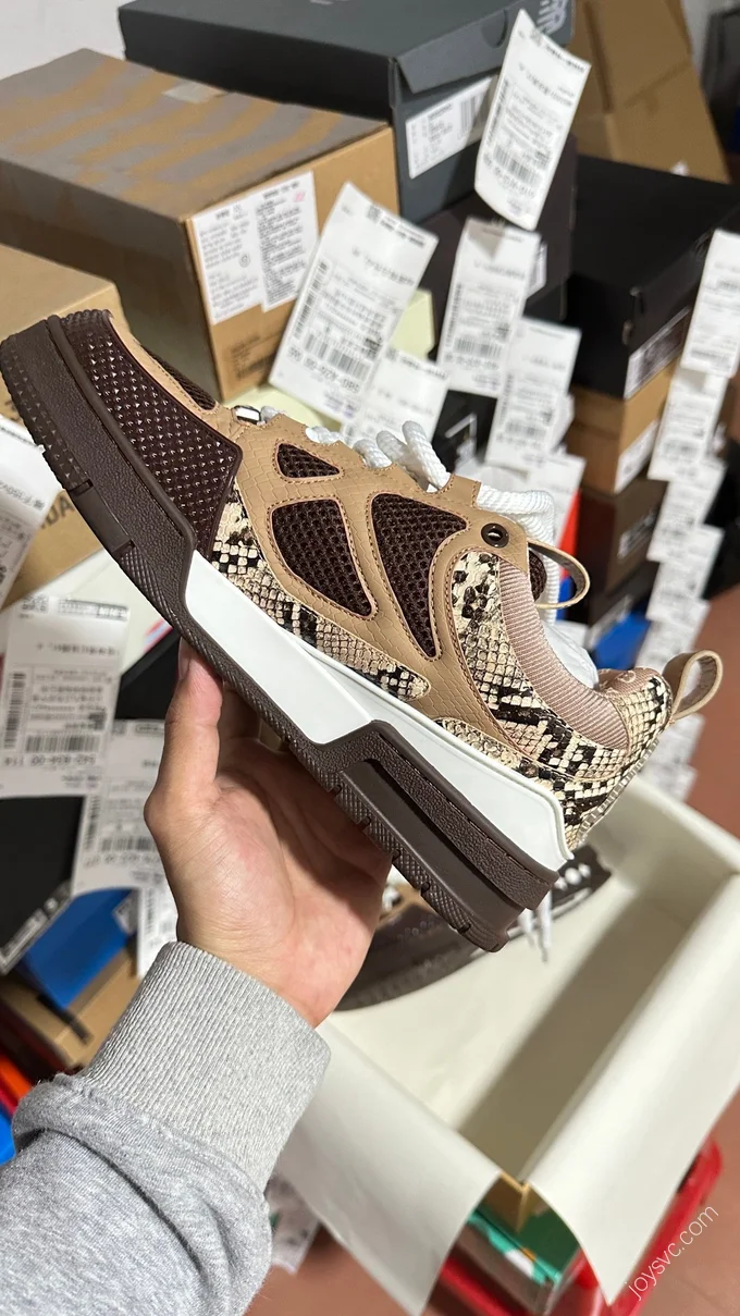 LOUIS VUITTON Skate Brown