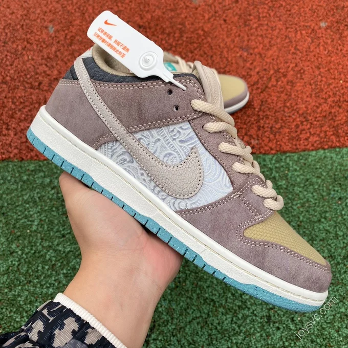 Nike SB Dunk Low 