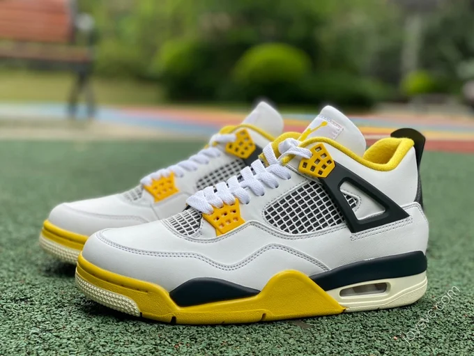 Air Jordan 4 