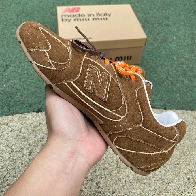 New Balance x MIU MIU 530 Brown