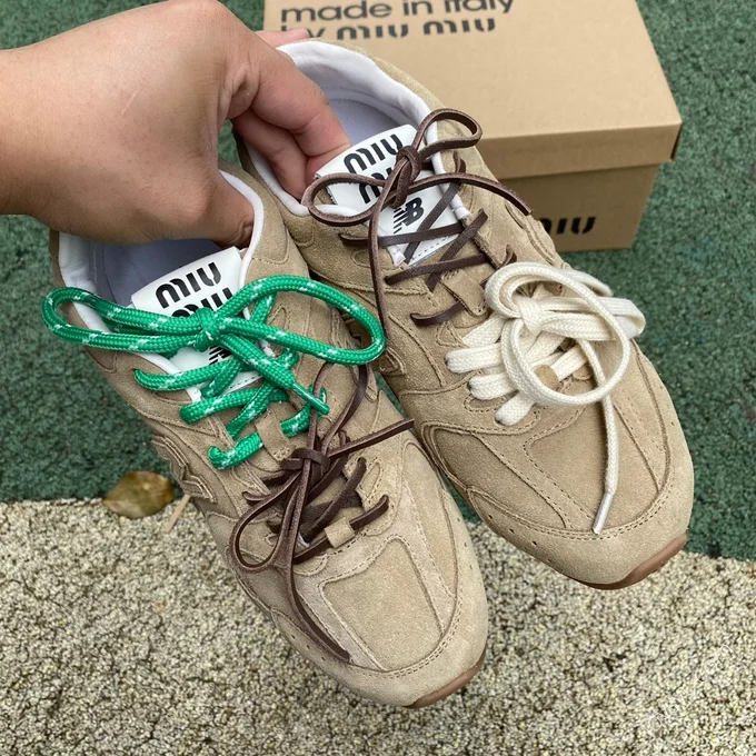 New Balance x MIU MIU 530 Beige