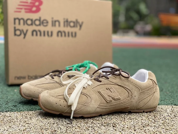 New Balance x MIU MIU 530 Beige