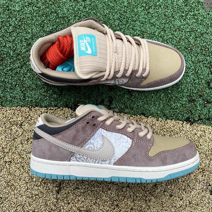 Nike SB Dunk Low 