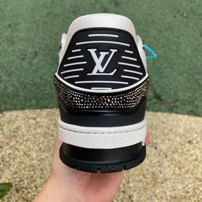 LOUIS VUITTON Trainer Black White