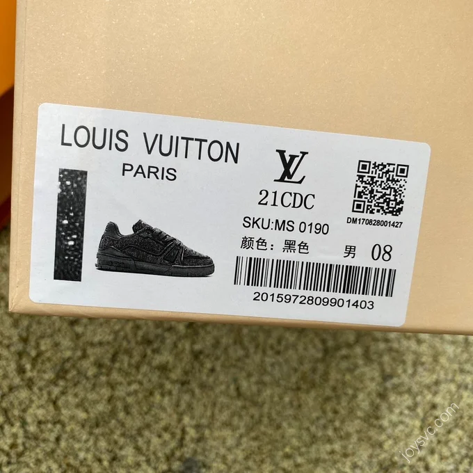 LOUIS VUITTON Trainer Black