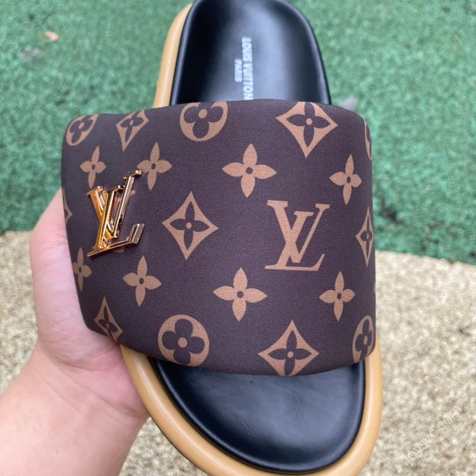 LOUIS VUITTON Slides Black Brown