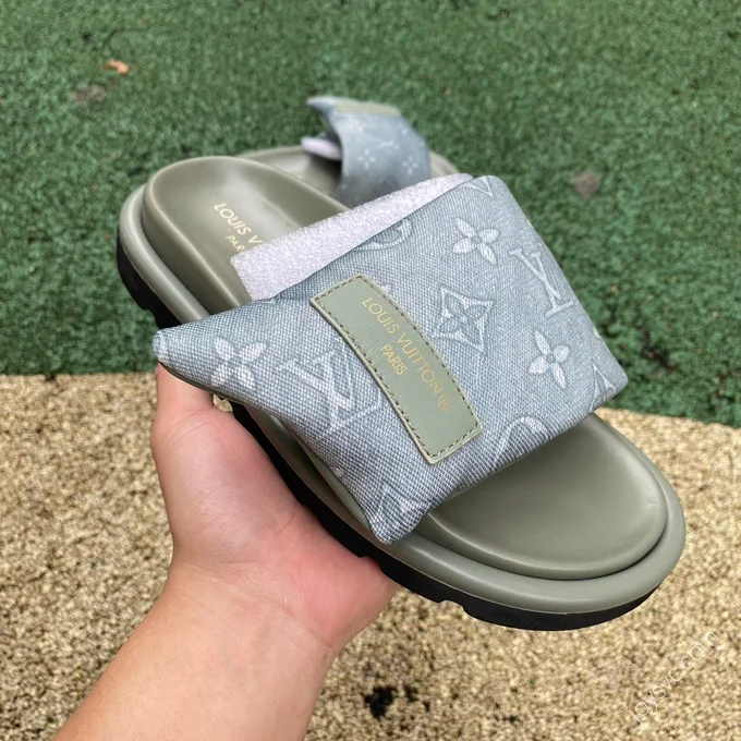 LOUIS VUITTON Slides Blue Green