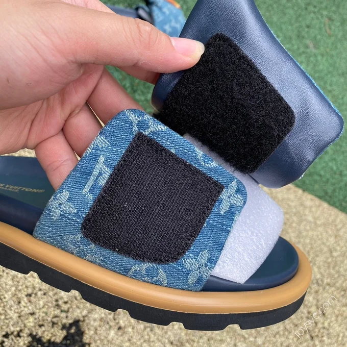 LOUIS VUITTON Slides Blue Denim