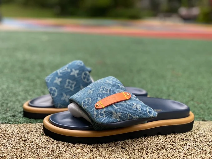 LOUIS VUITTON Slides Blue Denim