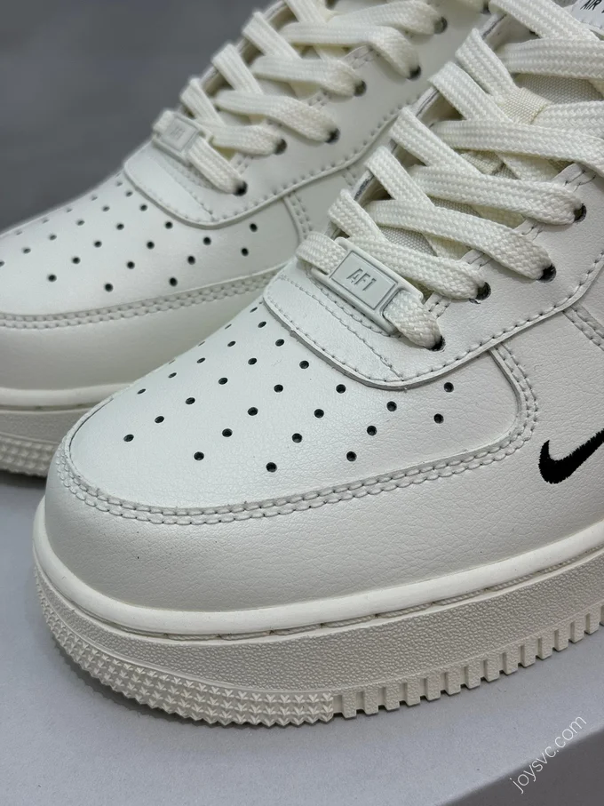 Nike Air Force 1 Low White HF1058-133