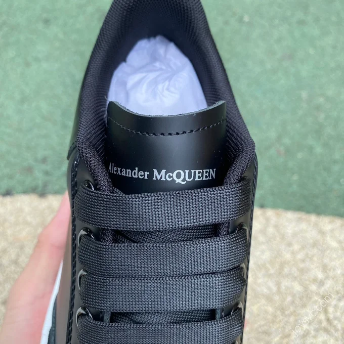 Alexander McQueen 2.0 Black White