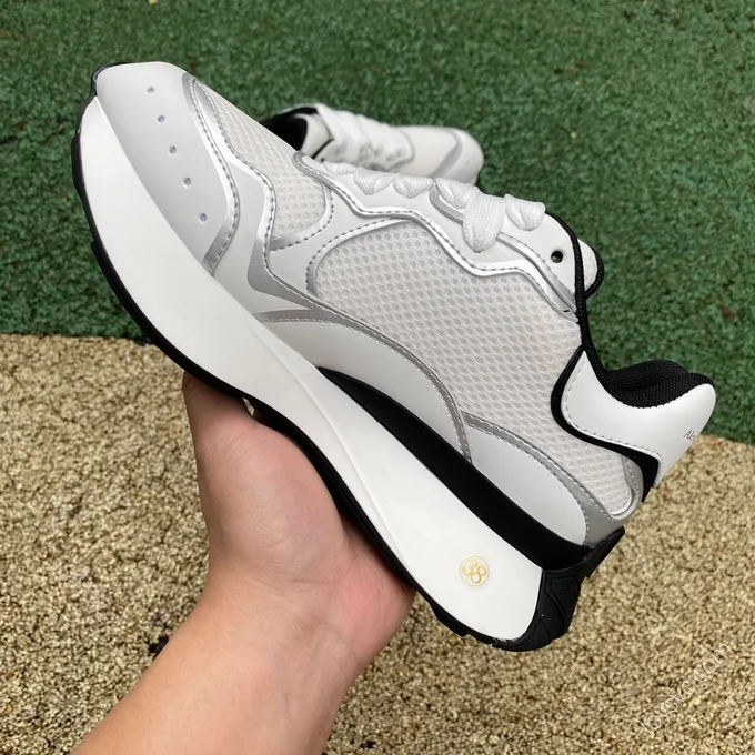 Alexander McQueen Sprint Runner Grey White