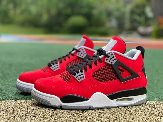 Air Jordan 4 