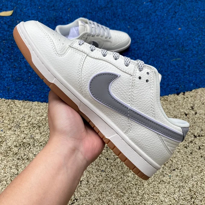 Nike Dunk Low x Supreme White Grey Gum XH0923-338