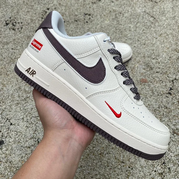 Supreme x Nike Air Force 1 Brown Beige